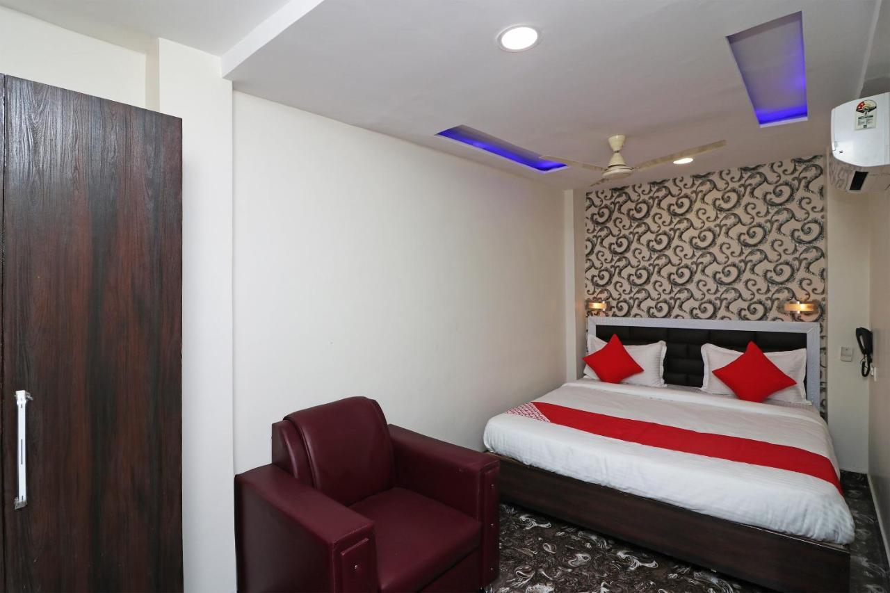 Oyo Hotel Prerna Raipur  Ngoại thất bức ảnh
